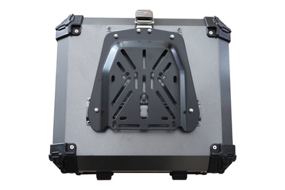 Baúl Trasero de Aluminio 55L para Moto Trail & Adventure – Base Universal – Resistente al Agua