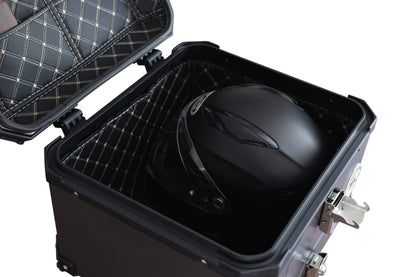 Baúl Trasero de Aluminio 55L para Moto Trail & Adventure – Base Universal – Resistente al Agua